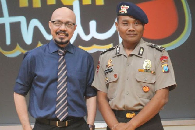 SALUT : Seorang polisi mampu sekolahkan 50 anak asuh, hingga ia nyambi ojek.
