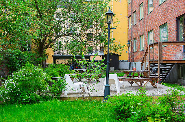 Kitnet decorada, feminina, clean, detalhes étnicos. Blog Achados de Decoração