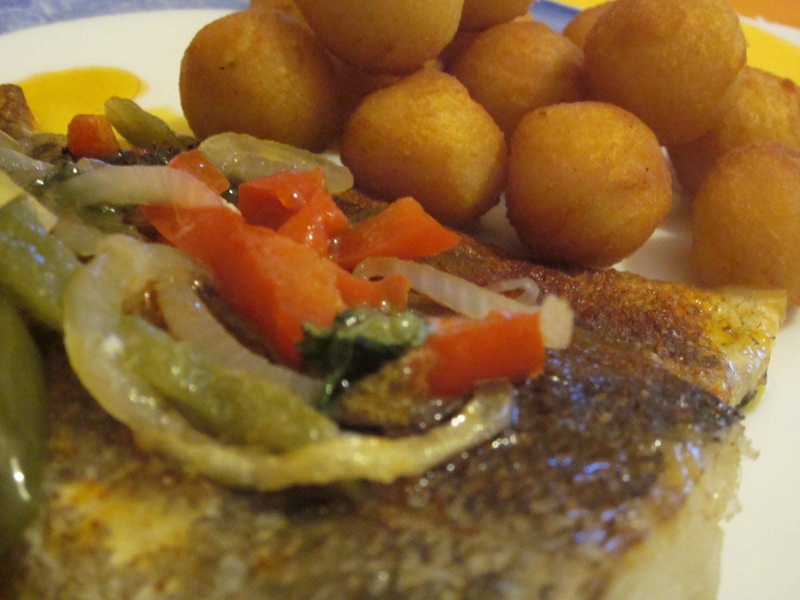 Groselha Vermelha: Bacalhau no Forno com Pimentos e Batatas Noisette