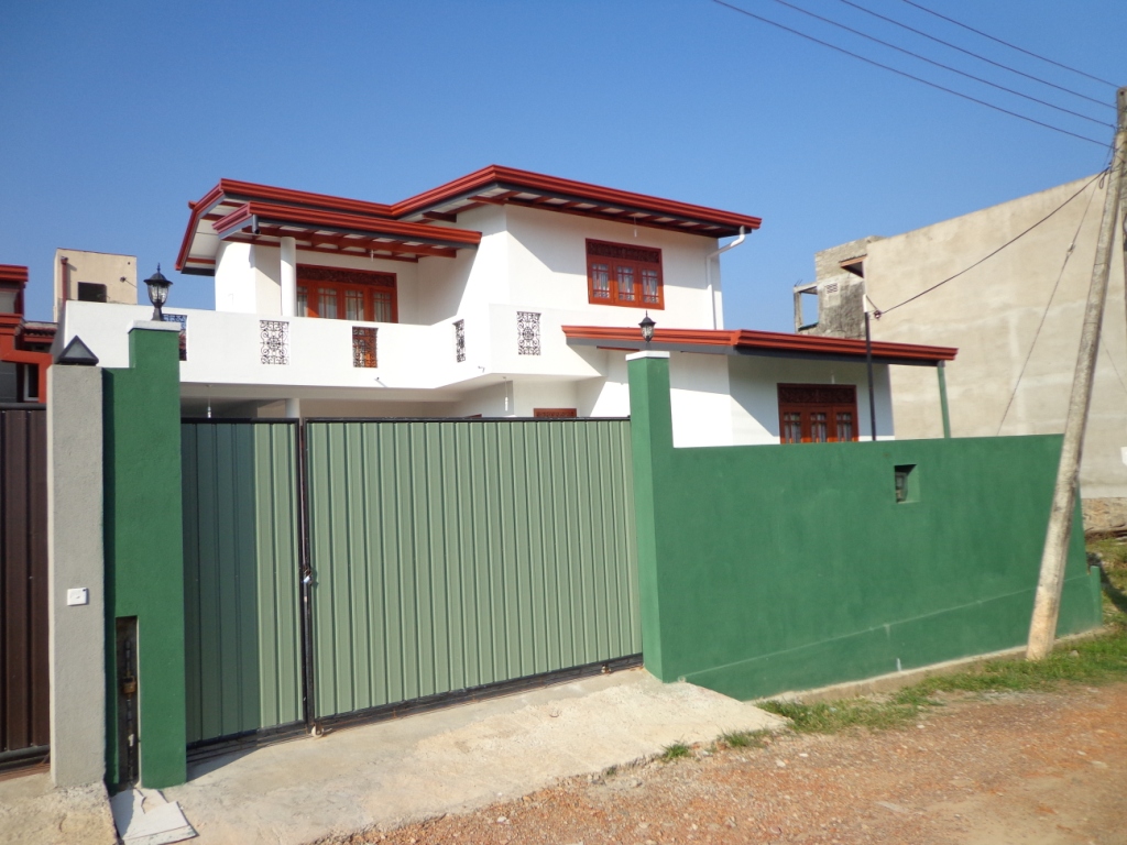 Properties in Sri Lanka (1042) Architect Design Two