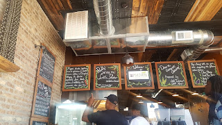 Chicago: Majani’s Vegan Restaurant