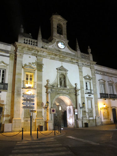 Arco da Vila Faro, Algarve