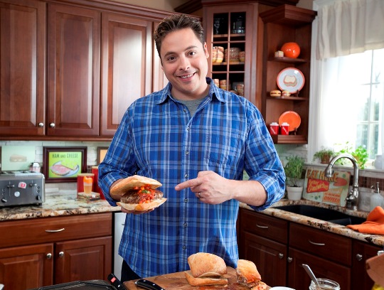 Meet Food Network Asia’s Sandwich King, Jeff Mauro! - Jeff Mauro Height – How Tall Is The Sandwich King?