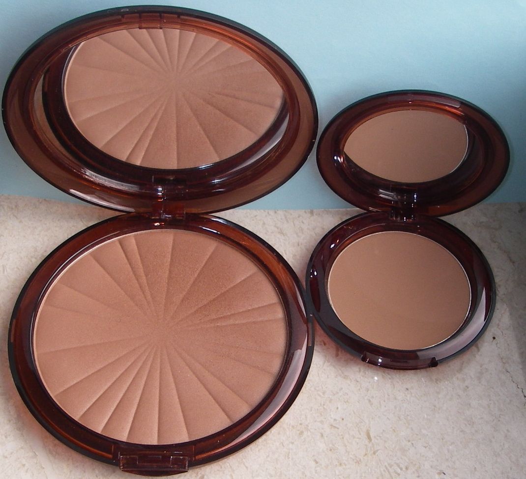 Skimmerskuggan IsaDora Bronzer Brush med puderkompis