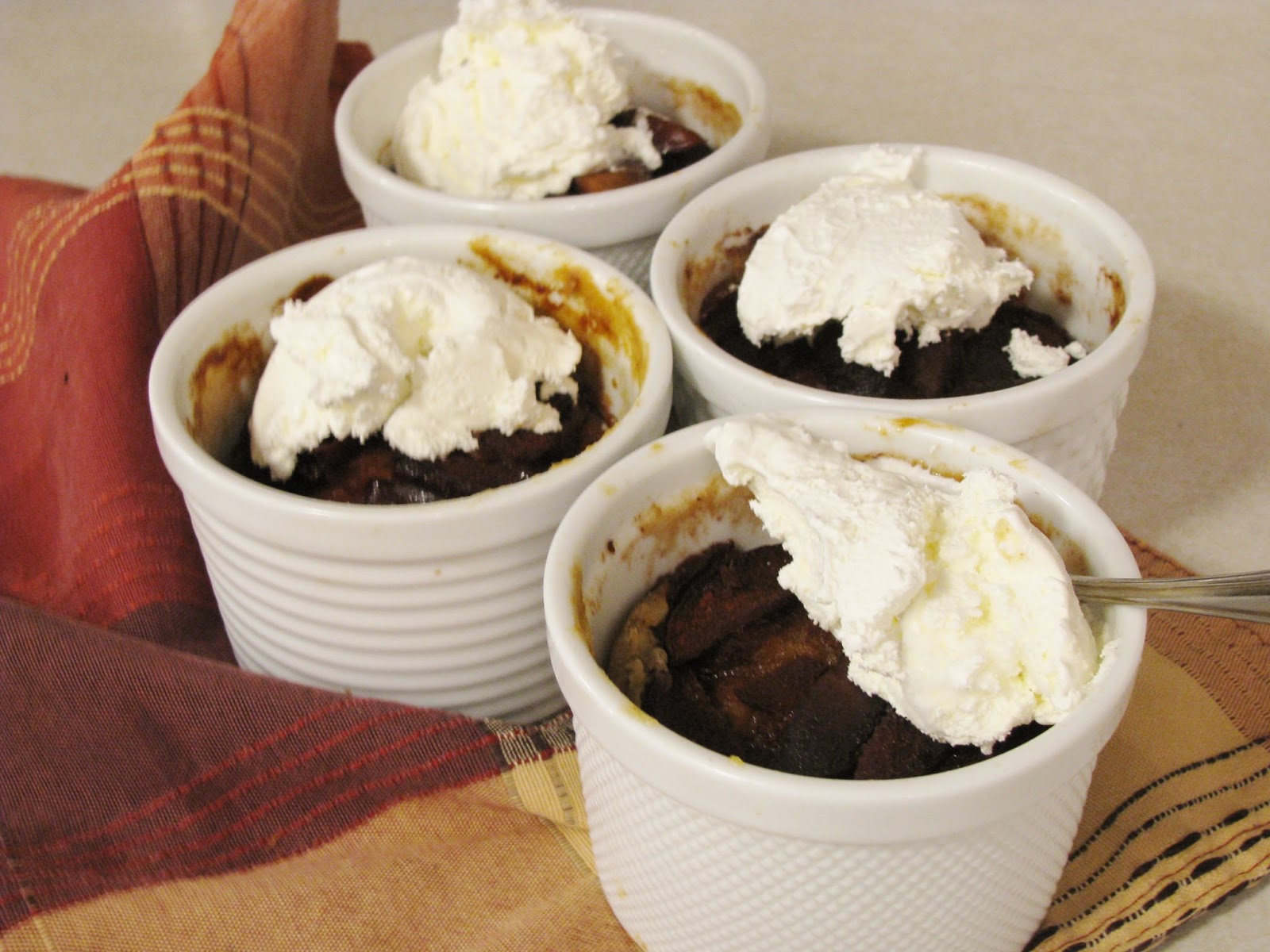 Slow Cooker Desserts Celebrate The Holidays With Plum Buckle Cakes