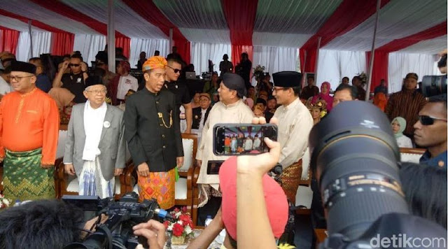Survei Alvara: Jokowi-Ma'ruf 54,1%, Prabowo-Sandiaga 33,9%