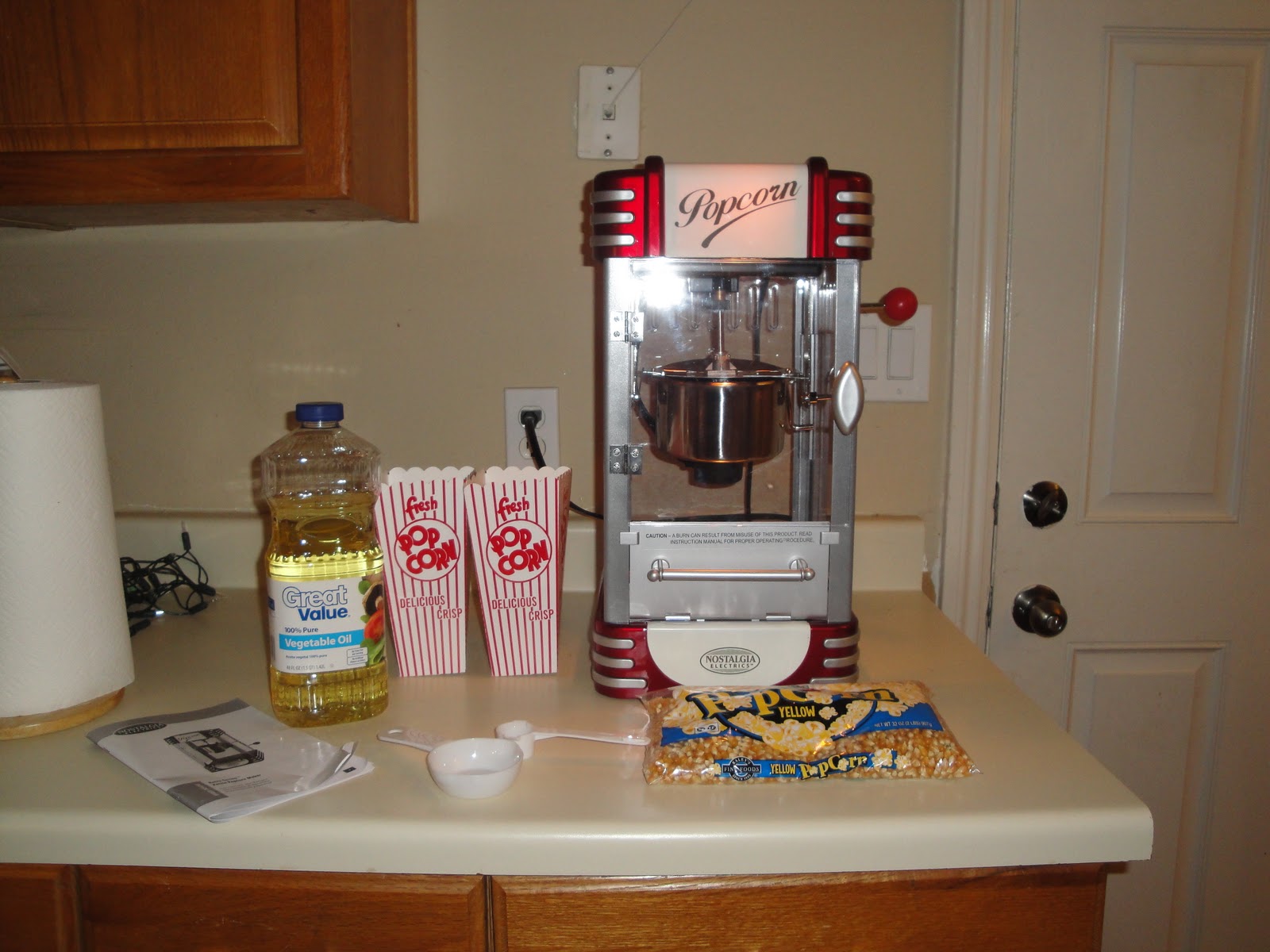 Nostalgia Electrics Retro Kettle Popcorn Maker Review and Giveaway