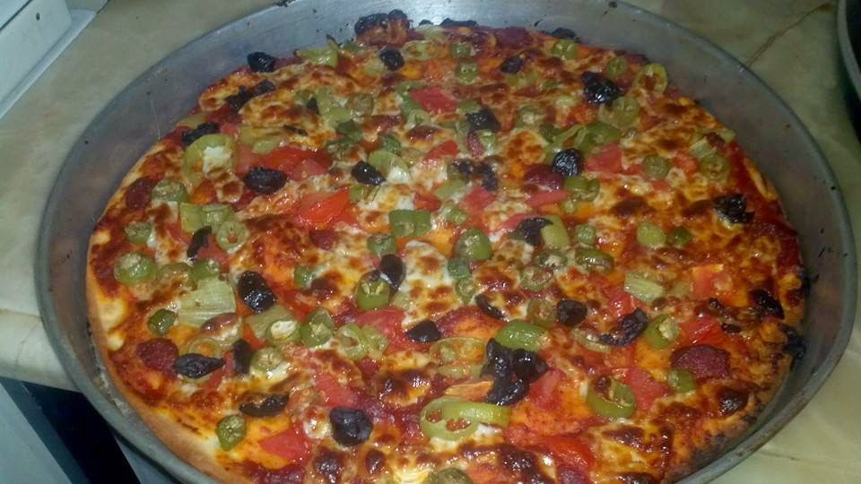 Nazlı�nın Mutfağı Bol Sucuklu Kaşarlı Pizza