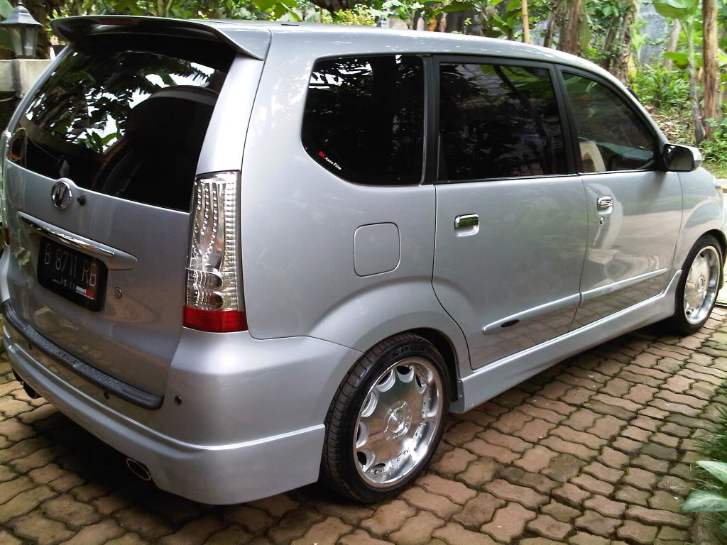 94 Modifikasi  Mobil  Avanza 2010 Warna Hitam 2019 