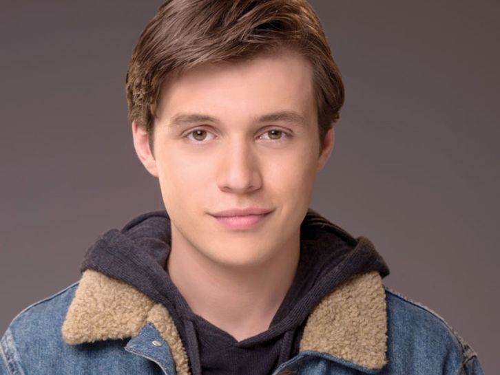 Maid - Nick Robinson To Star Opposite Margaret Qualley