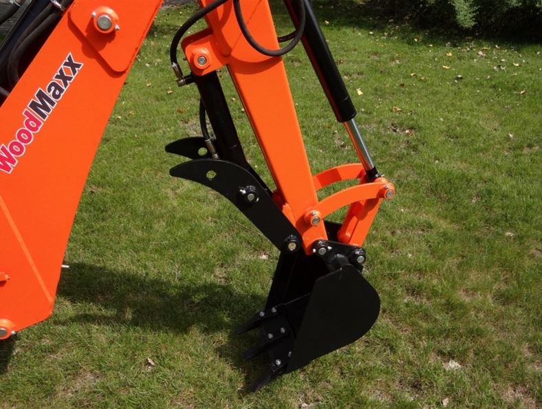 WoodMaxx WM8600 8' PTO Backhoe Attachment WM8600 8' Hydraulic PTO Backhoe Attachment!