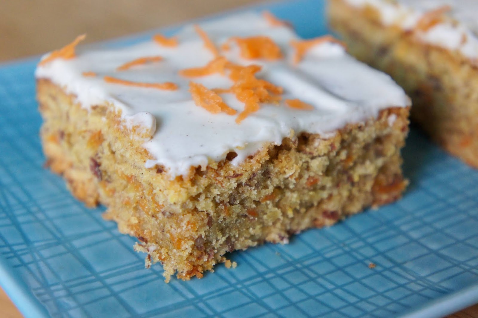 REZEPT: glutenfreier Karottenkuchen vom Blech ♥ Ein glutenfreier Blog REZEPT: glutenfreier Karottenkuchen vom Blech ♥ Ein glutenfreier Blog