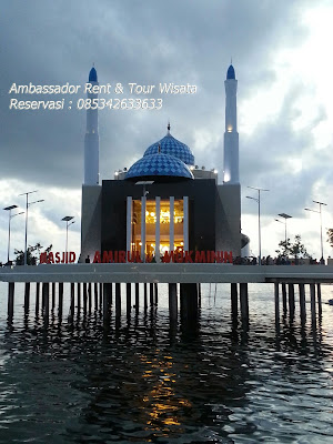 Masjid-Terapung-Makassar
