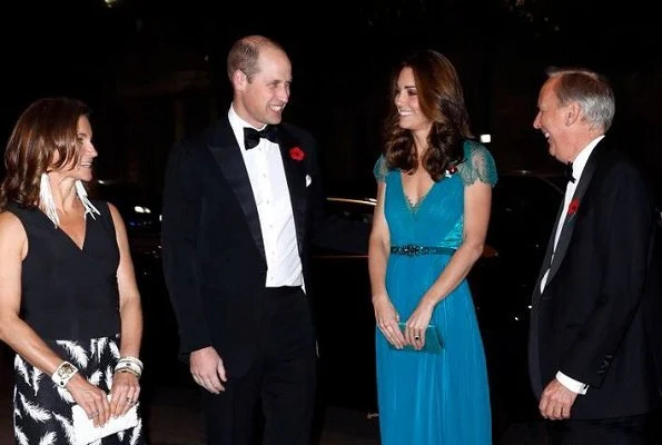 Kate Middleton wore her Jenny Packham gown, Olympic gala in 2012. Jimmy Choo Vamp sandals. Jenny Packham satin clutch