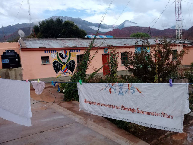 Kirchenwäsche aus Casa Grande Bolivien