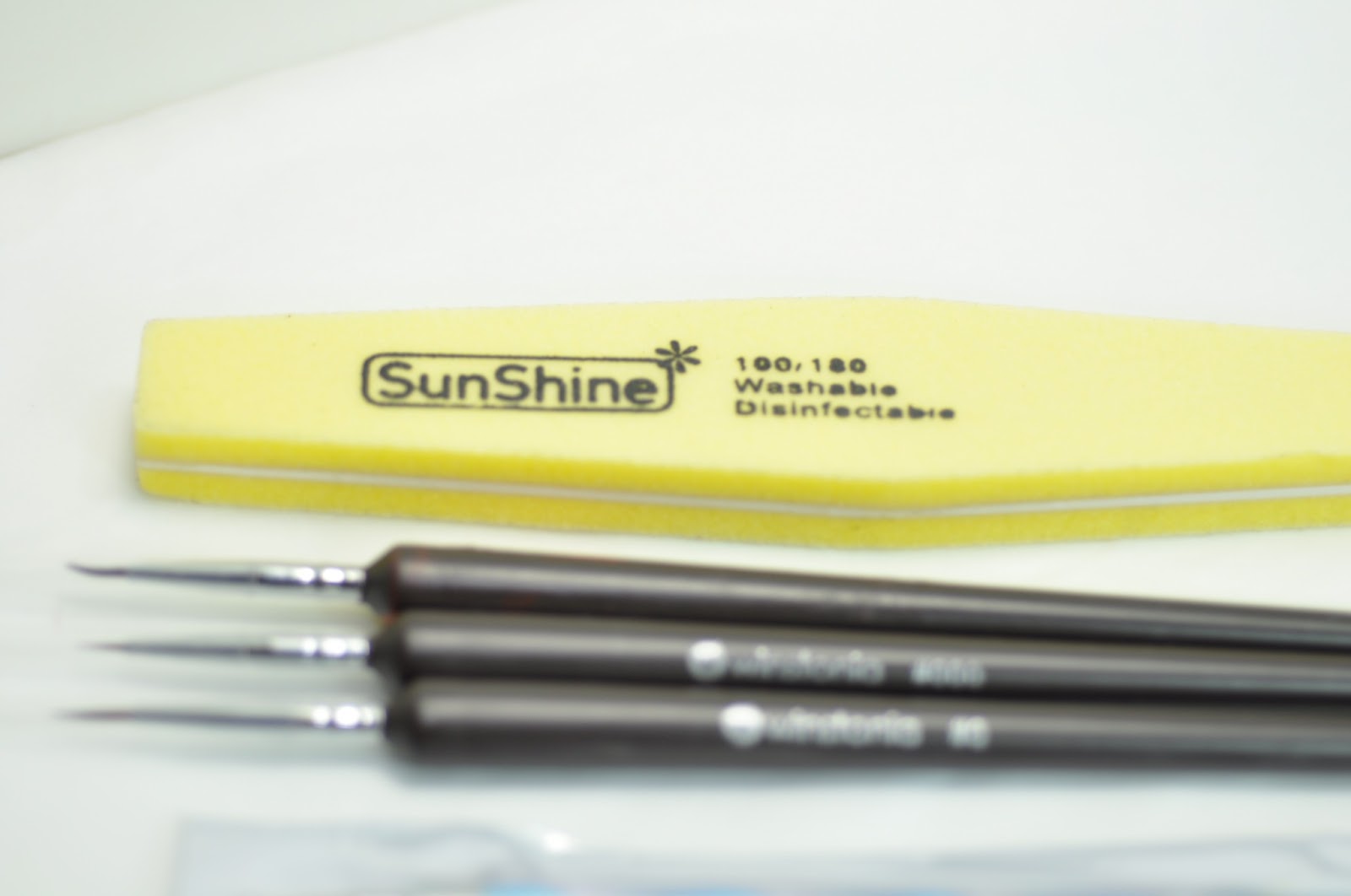 WInstonia 8Piece Nail Art Brush and Dotting Tool Set Review The