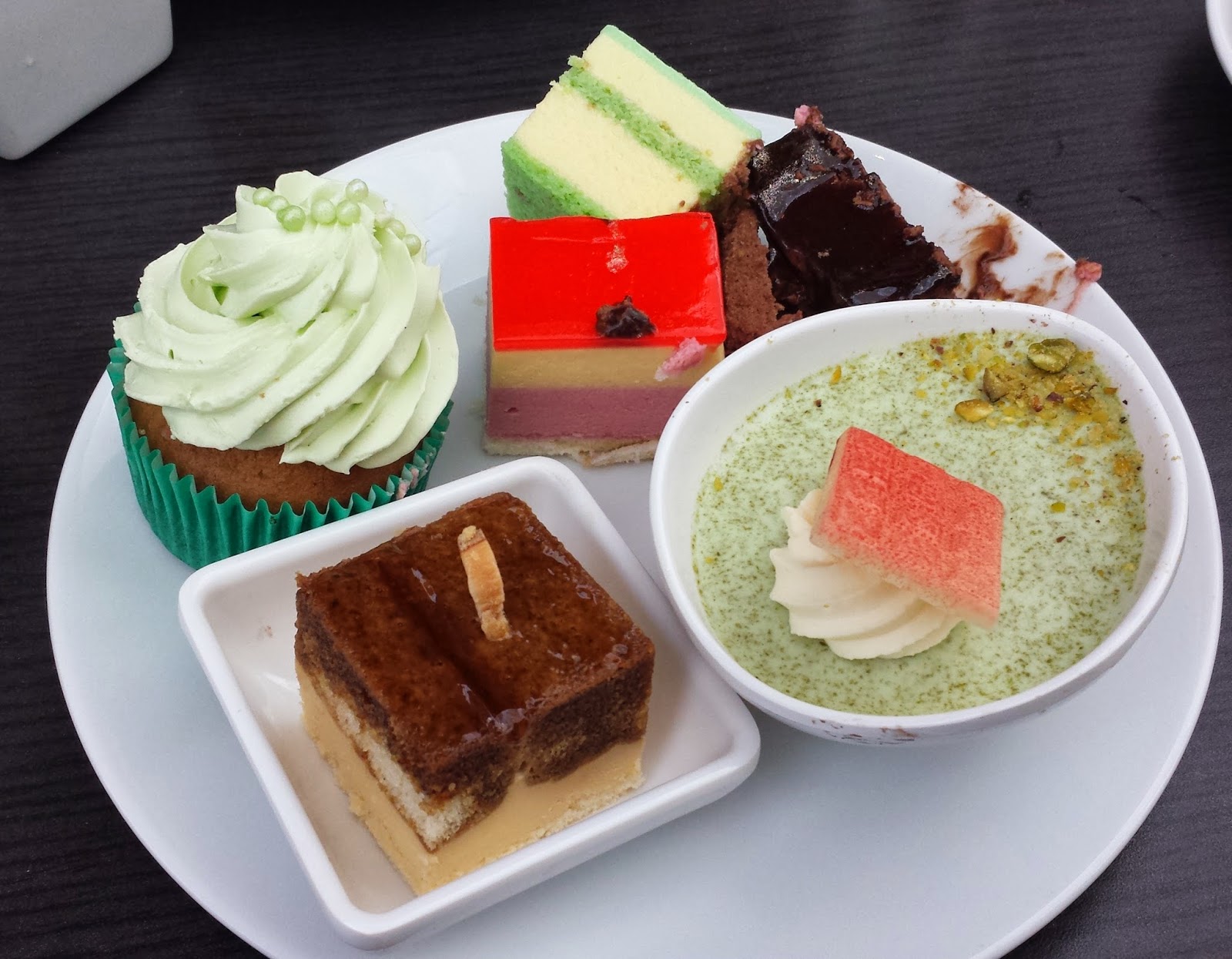 may kay. mayyn meal Atrium Buffet for Breakfast