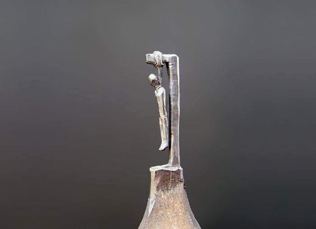 مجموعة صور لاجمل ابداع لاففنون النقش على (( لب)) أو اقلام الرصاص,,