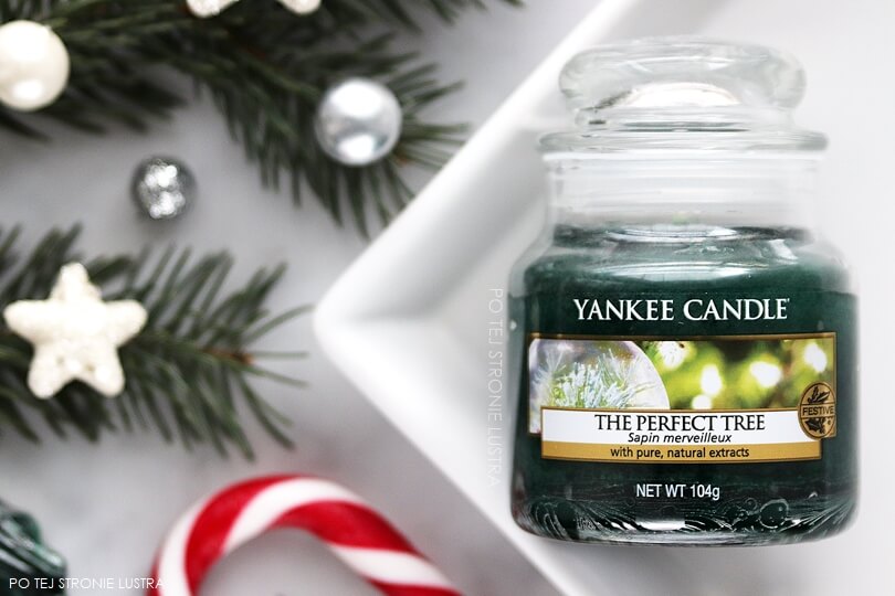 Yankee Candle The Perfect Tree zapach choinki Po tej stronie lustra