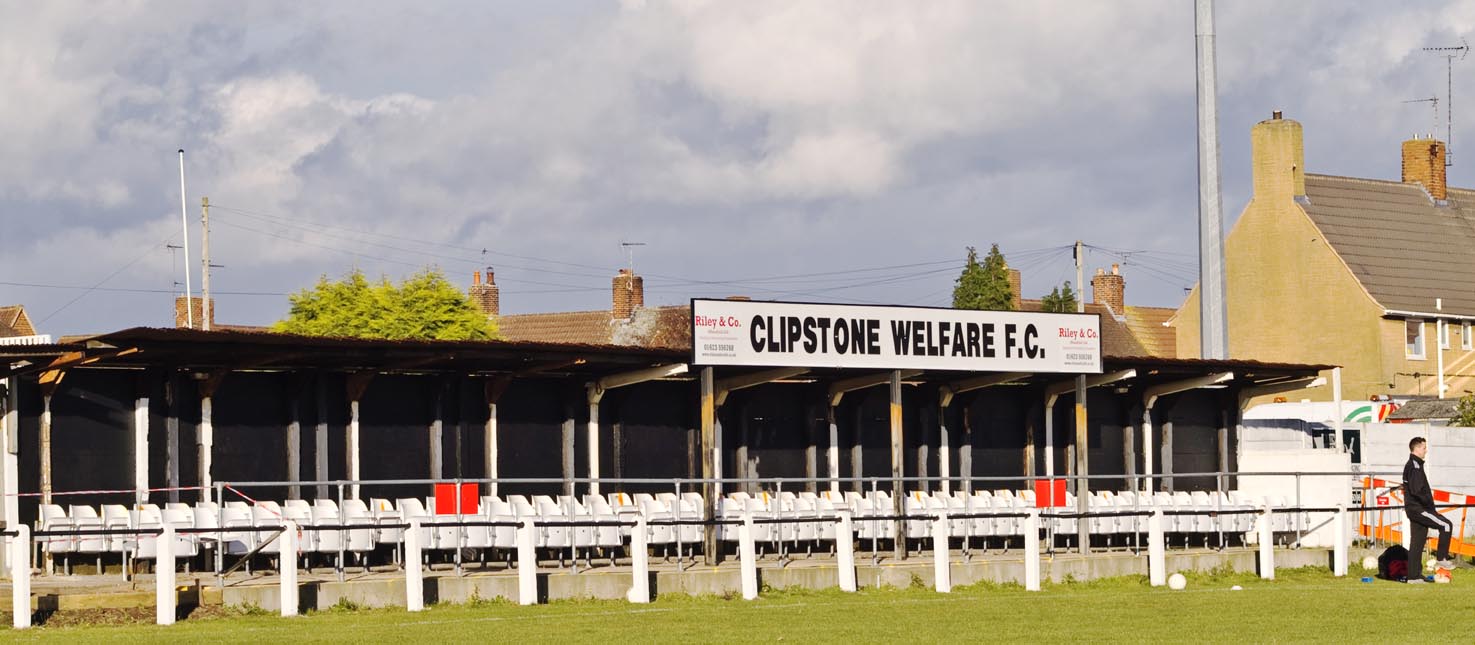 No Clash Of Colours 03 November 2012 Clipstone Welfare v Hemsworth