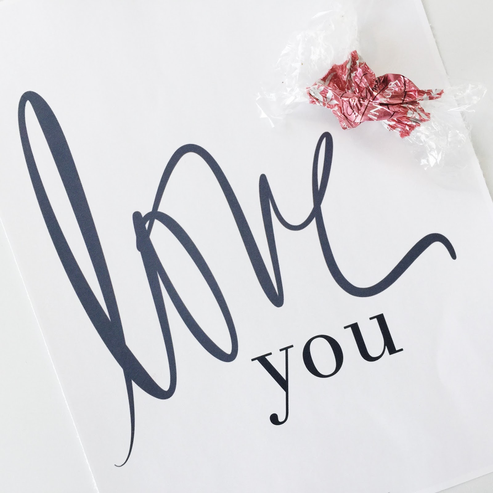 Avery Street Design Blog: free printable // 'love you'
