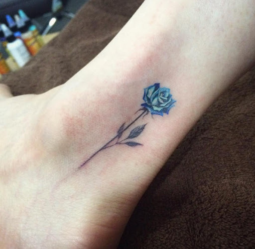Essa rosa azul