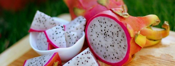 Resep Membuat Setup Buah Naga Yang Segar dan Enak Buah naga merupakan salah satu dari sekian buah yang kaya akan kandungan dan mempunyai ban Resep Membuat Setup Buah Naga Yang Segar dan Enak