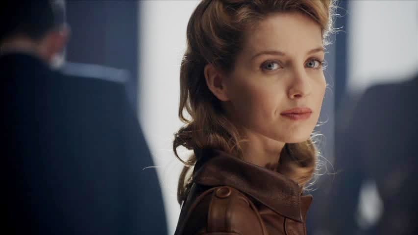 Annabelle Wallis as Muriel Wright in Fleming (2014) / 27 Screen Caps 