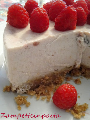 Cheesecake allo yogurt e marmellata - Dolce freddo senza forno