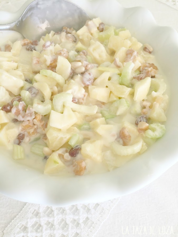 detalle-de-ensalada-de-frutas-y-frutos-secos