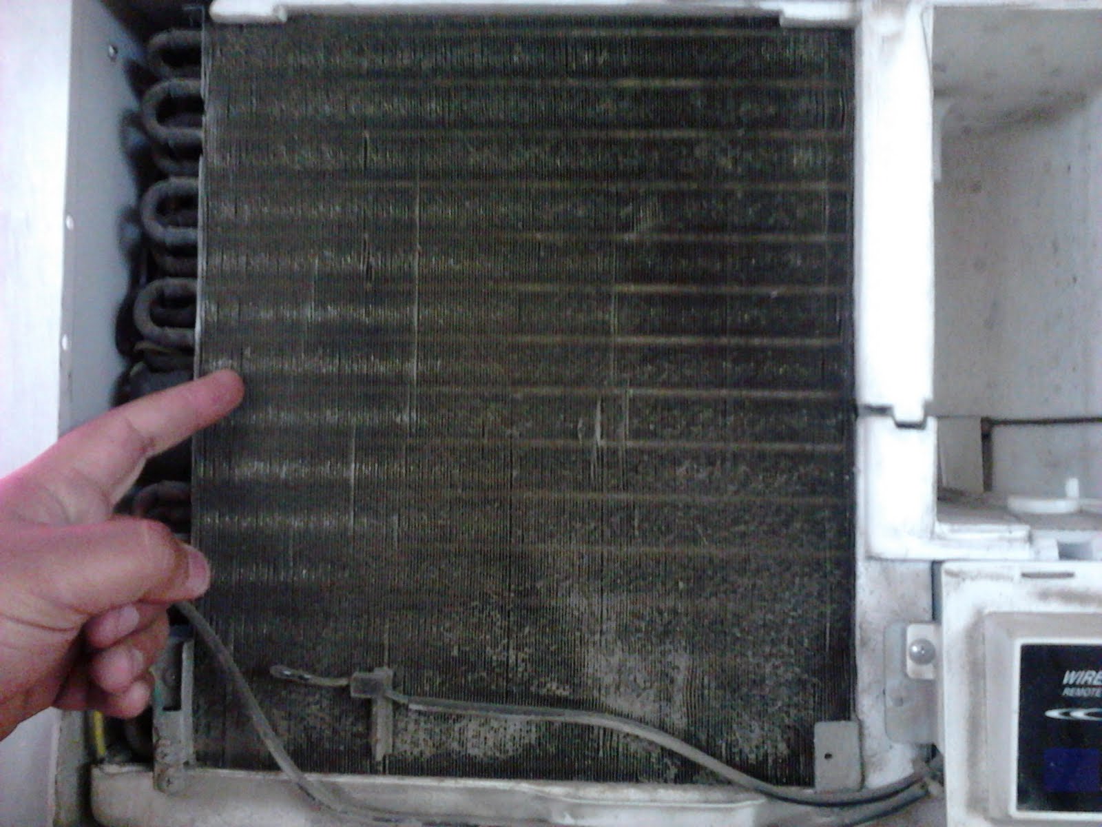 FoggyFacts Window AC freeze over blues