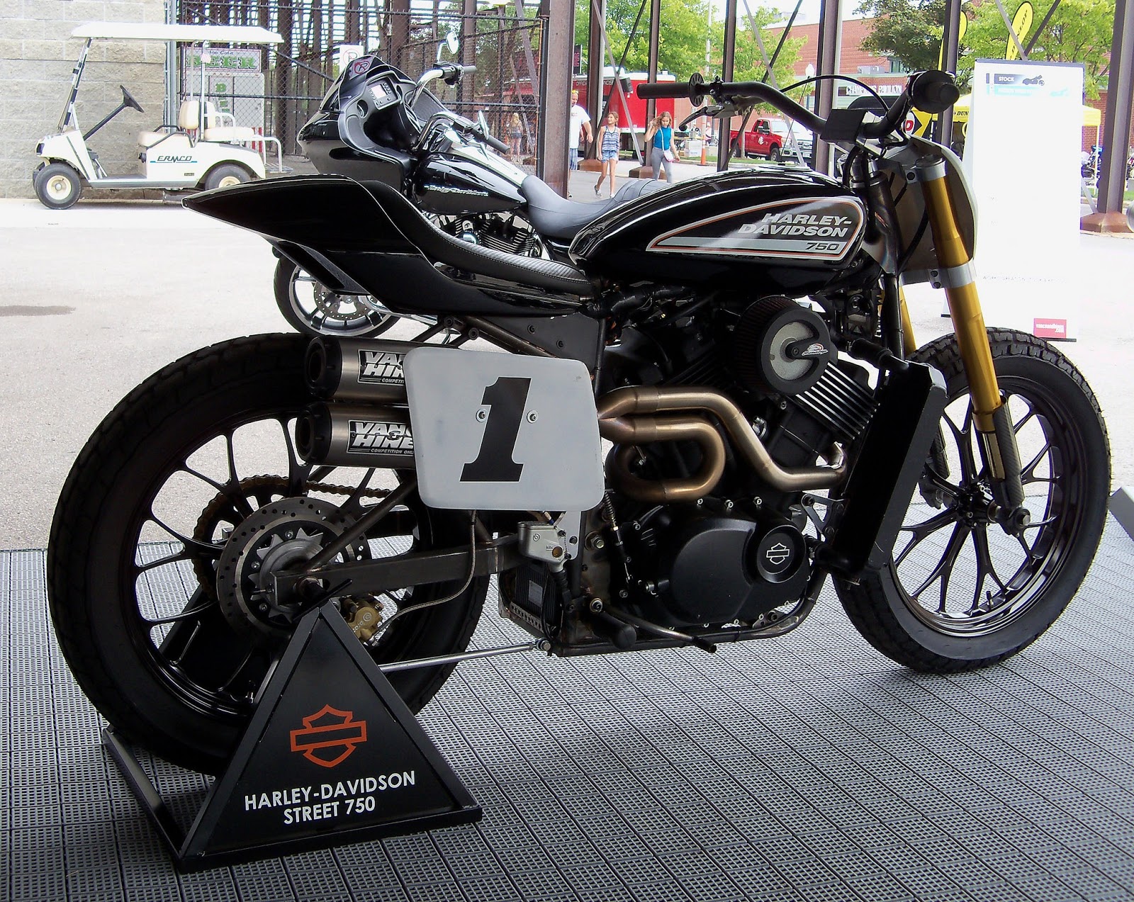 Racing Cafe Harley Davidson Street 750 Dirt Track Indy Mile 2015