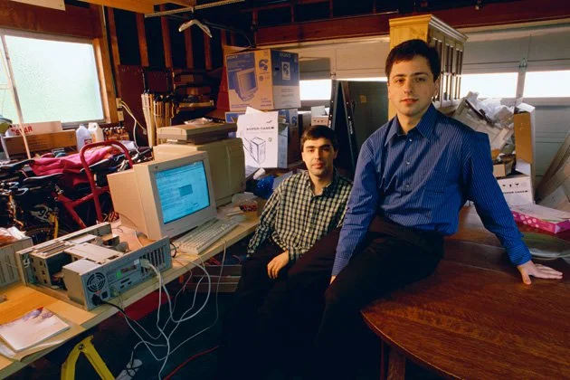 Larry Page y Sergey Brin fundan Google Inc