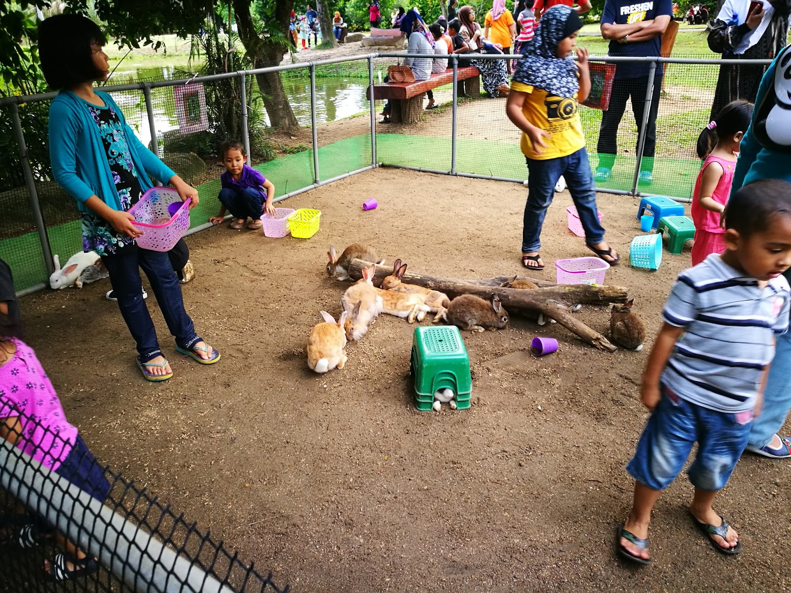 Mini Zoo Taman Teruntum Kuantan, Pahang