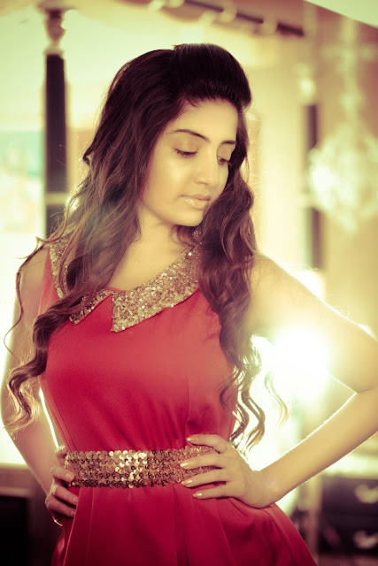 Poonam Kaur Hot Photo Shoot