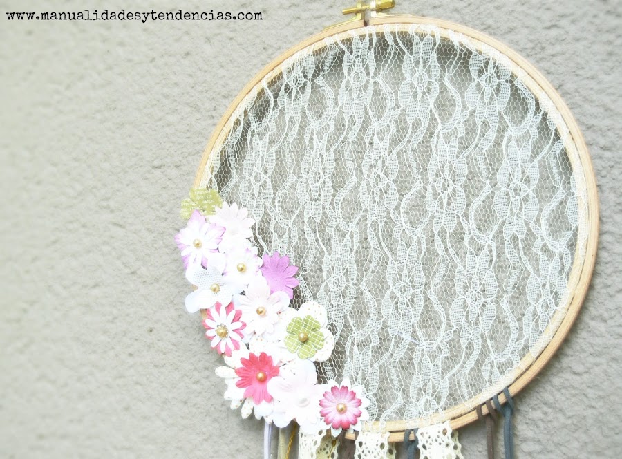 Cómo hacer un atrapasueño con encaje