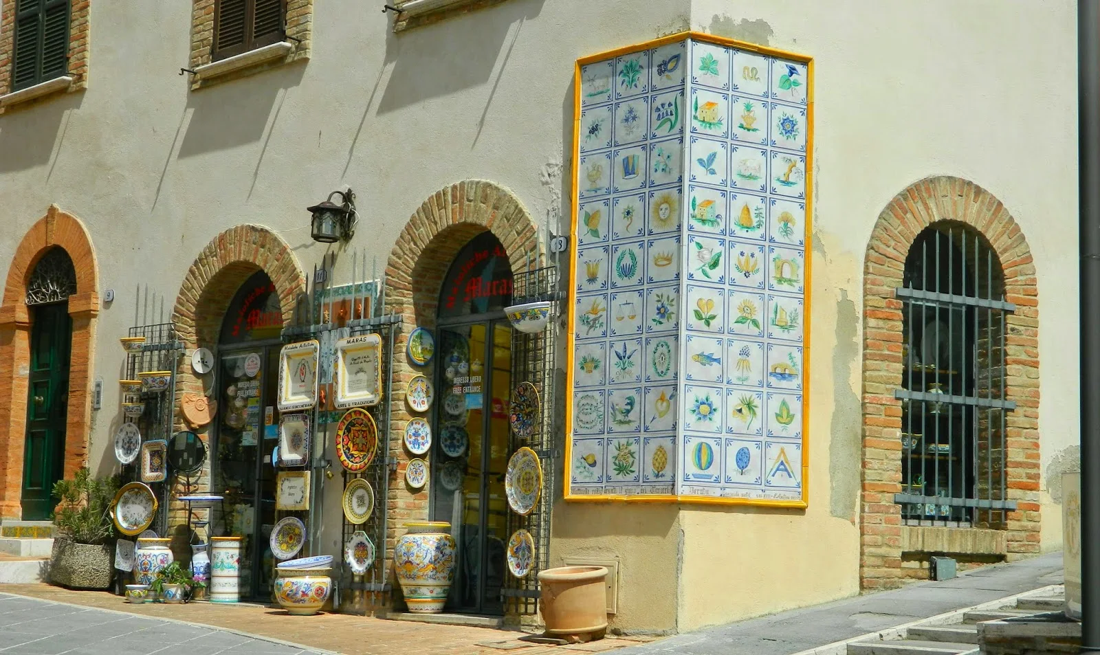 Deruta: town of ceramics