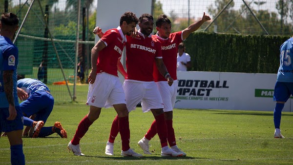 El Málaga pierde su primer encuentro de pretemporada ante el Nottingham Forest (0-3)