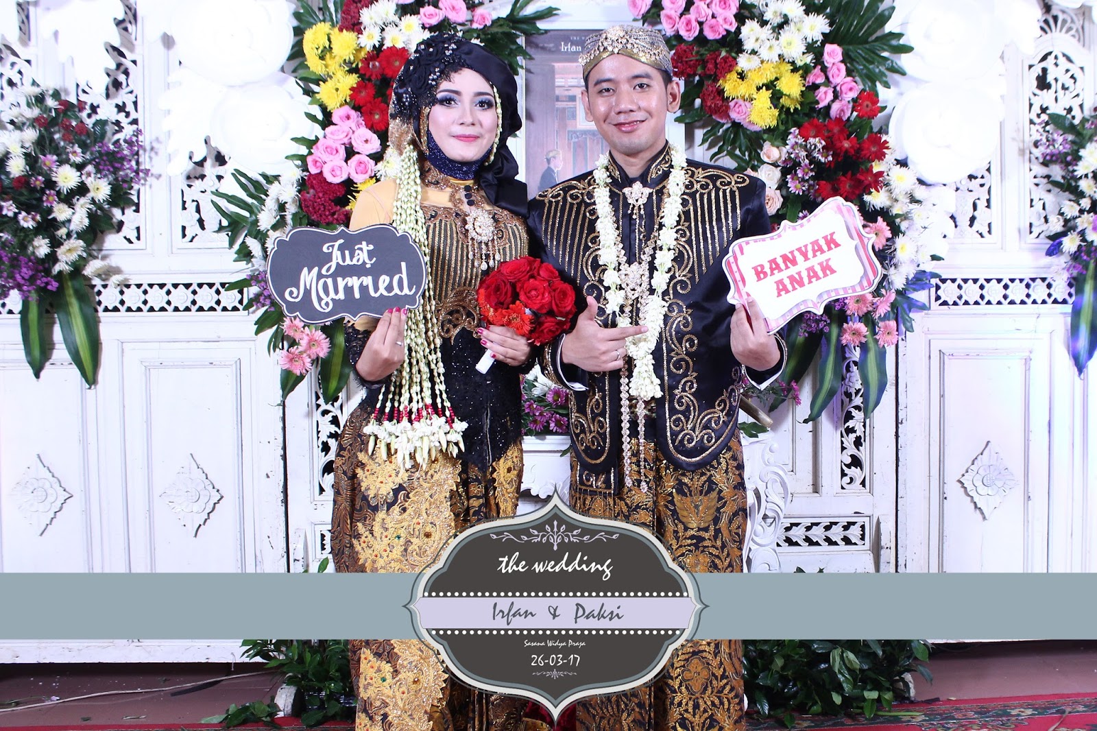 +0856-4020-3369 ; Jasa Photobooth Semarang ~Wedding Irfan & Paksi~