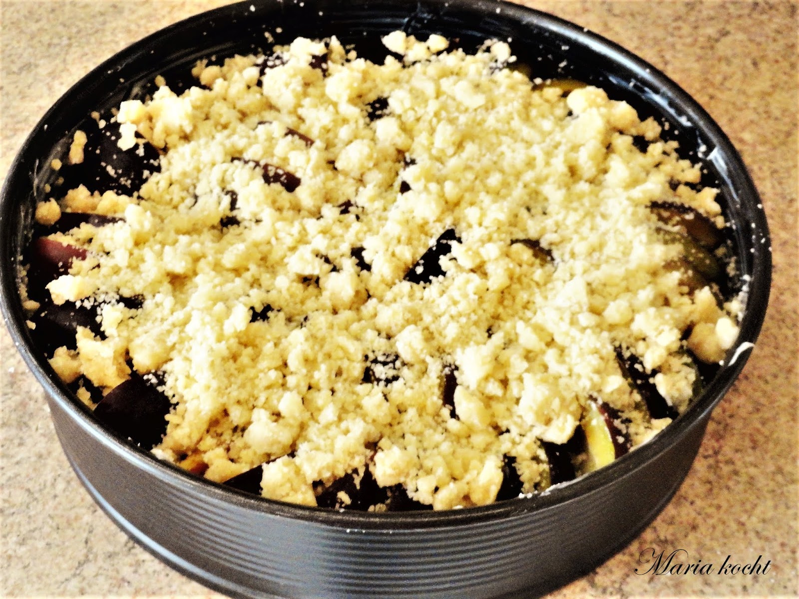 Maria kocht: Pflaumenkuchen mit Zimtstreuseln / Szilvás fahéjas ... Maria kocht: Pflaumenkuchen mit Zimtstreuseln / Szilvás fahéjas ...