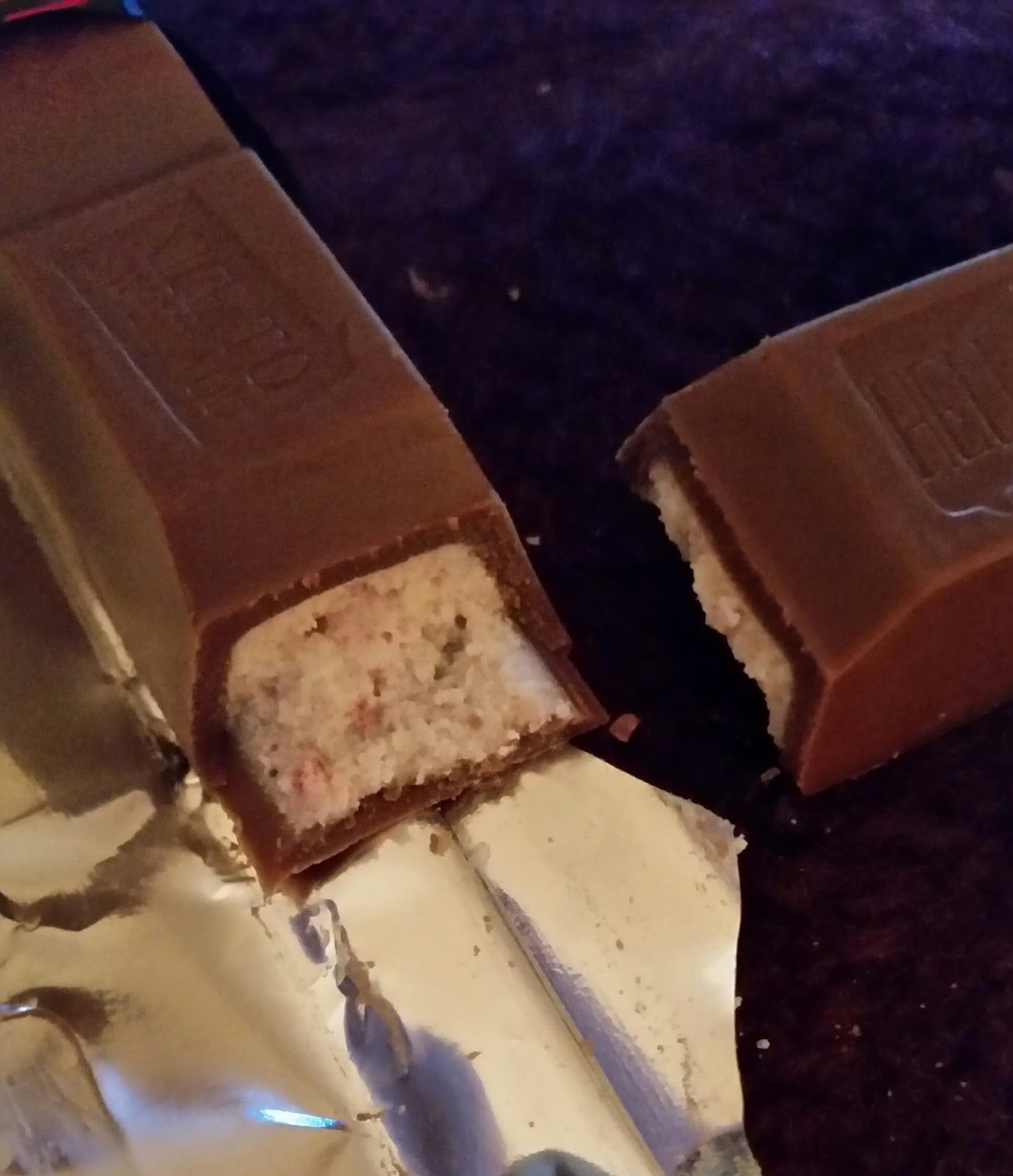 Trust Me Treats Lindt Hello Strawberry Cheesecake review