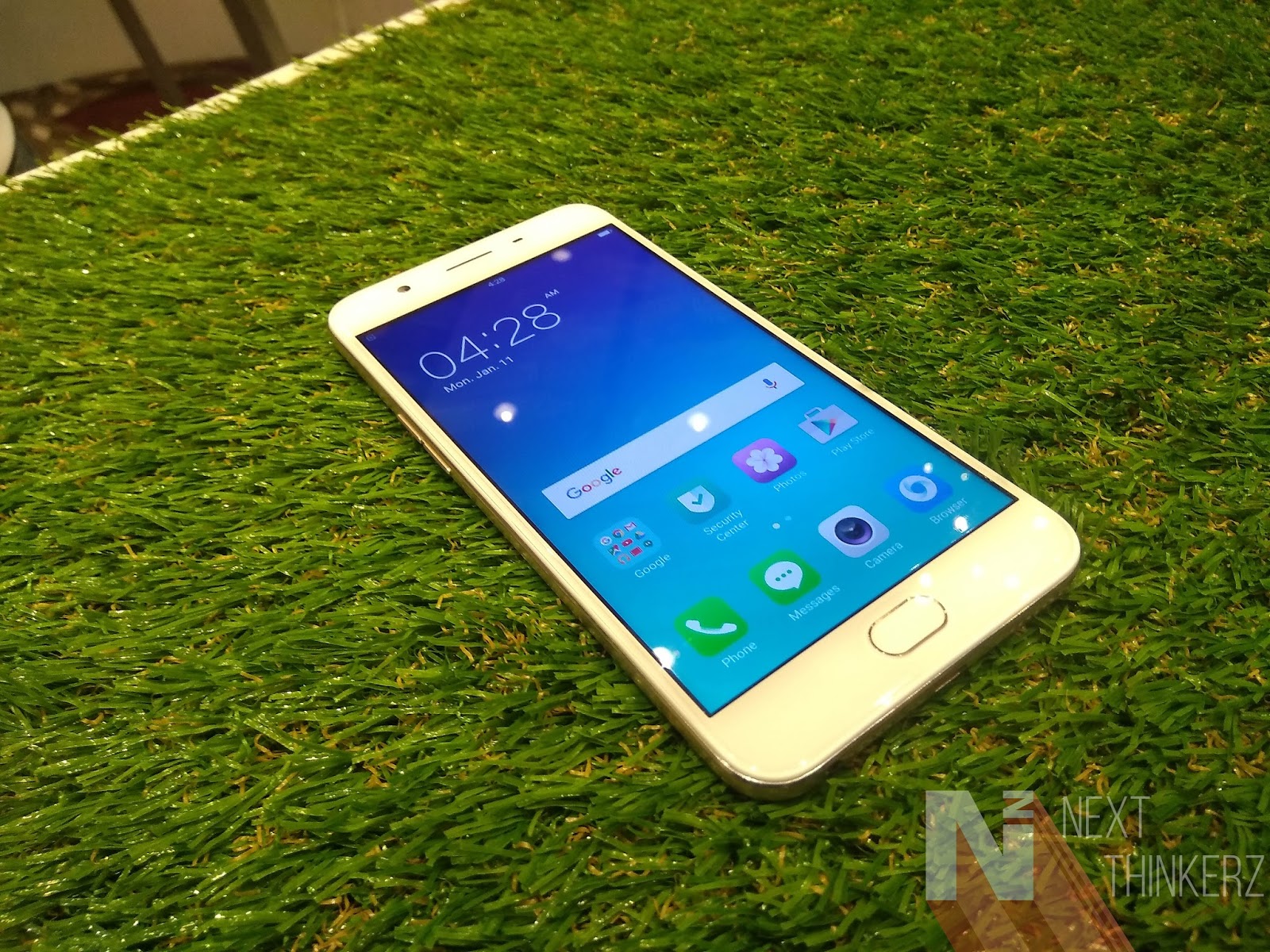 OPPO F1s launched under the term &quot;Selfie Expert&quot; with 16MP front camera