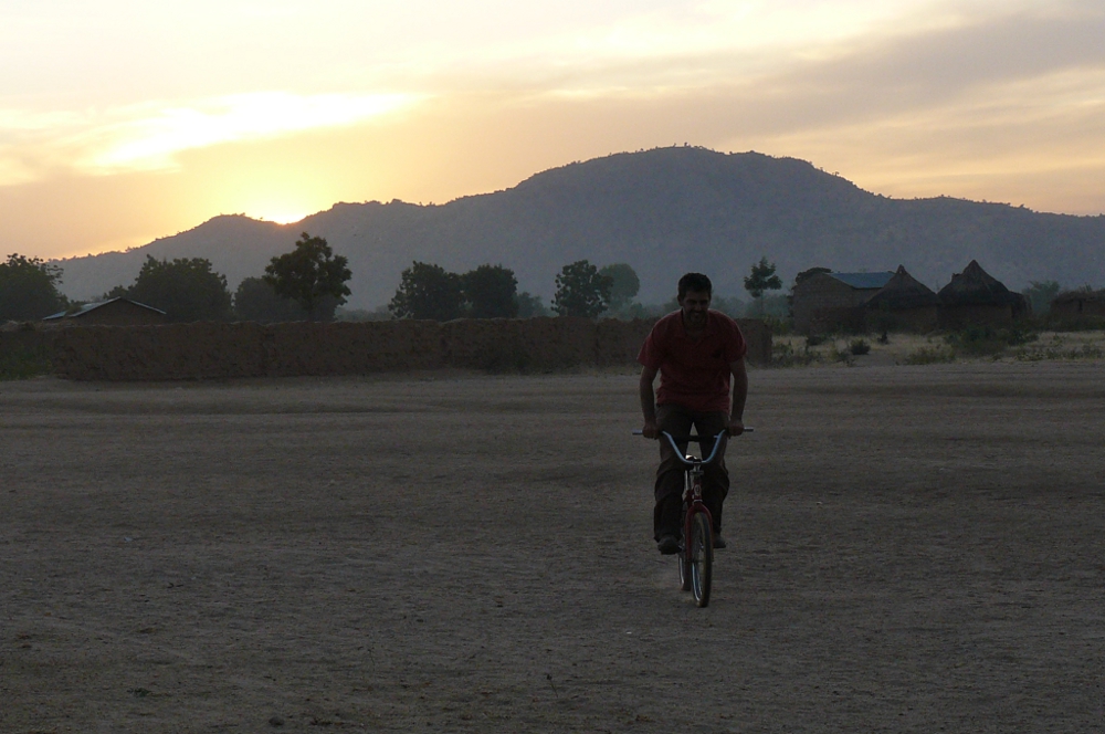 RondPoint Nlongkak Camerún Viaje al Extremo Norte Diarios de