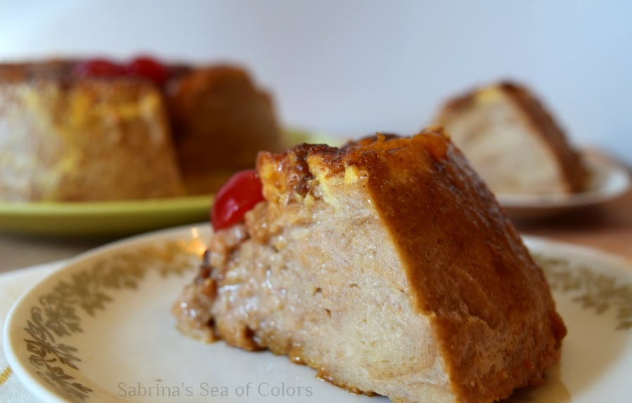 Cremosos budín de pan duro y mandarina