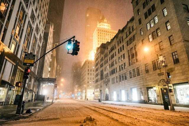 Photographer Captures An Eerily Empty New York City Photographer Captures An Eerily Empty New York City