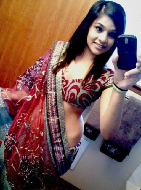 Indian Girl In Saree - desi girls looking pretty in saree ~ Hot Desi, Pakistani ...