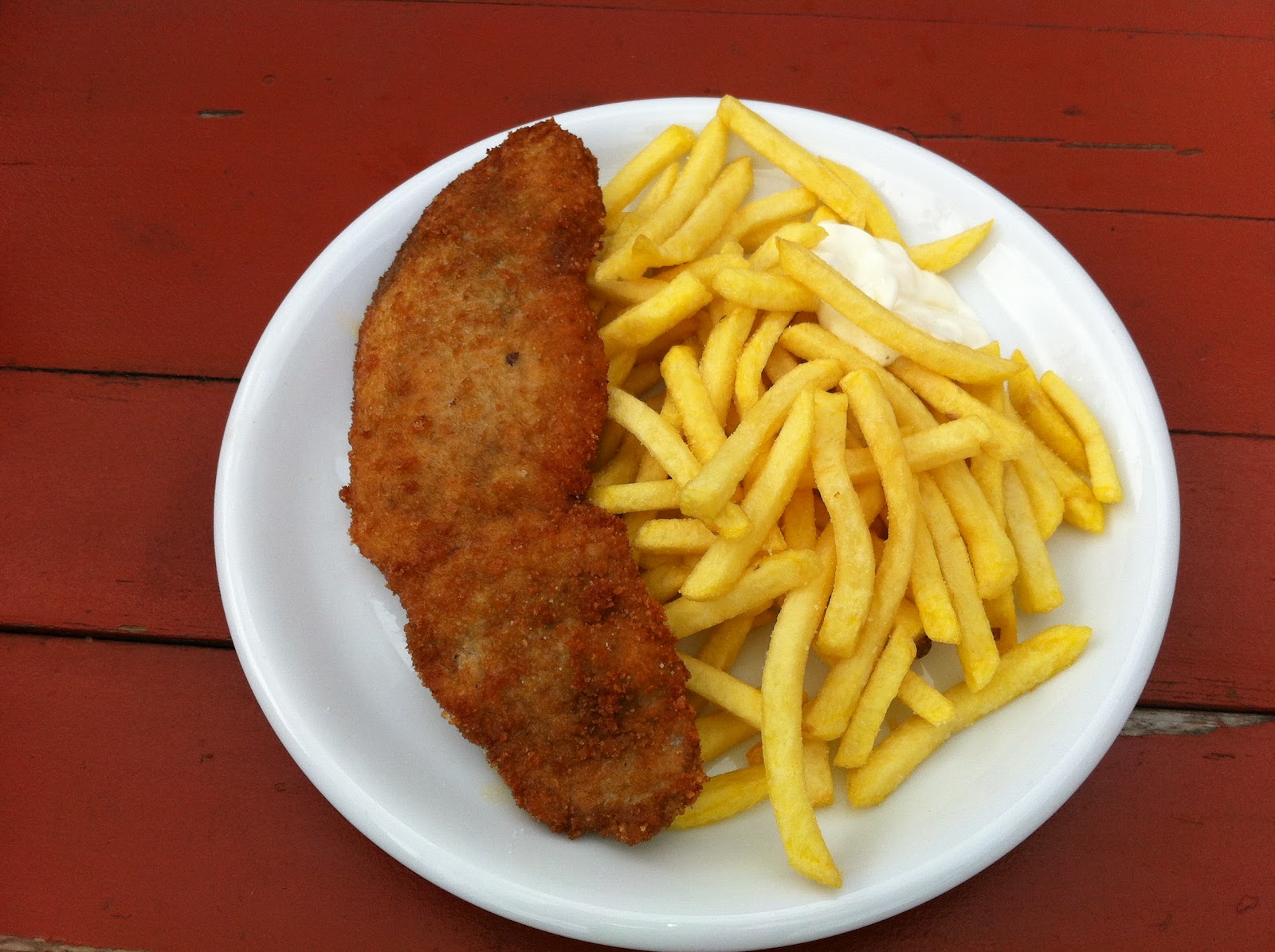 Wieviel Kalorien Hat Ein Schnitzel Mit Pommes Stefans Imbiss: So sieht das Schnitzel mit Pommes aus