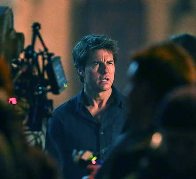 Tom Cruise pe platourile de filmare ale filmului The Mummy 