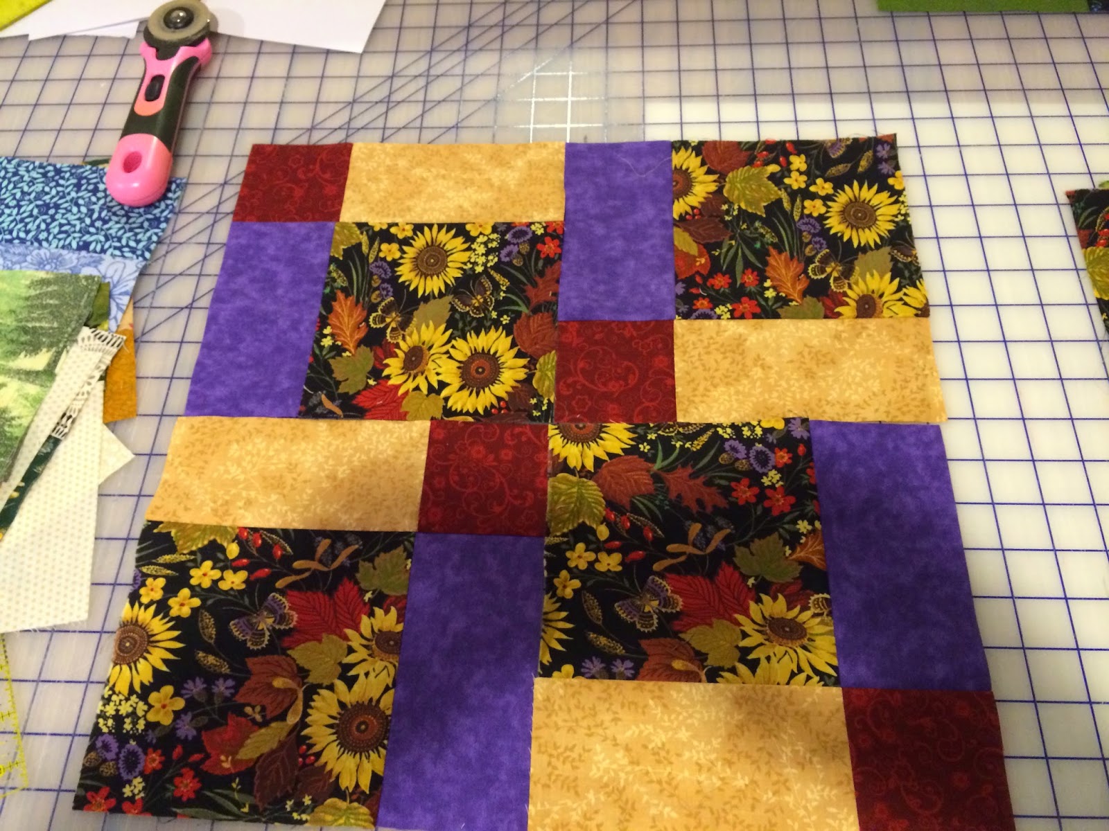 ART ALONG THE WAY: Disappearing nine patch quilt 2015