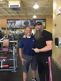 Todd S Autograph Experience Former Wwe Superstar Gene Snitsky Makes An Appearance At Gold S Gym In Shrewsbury Pa